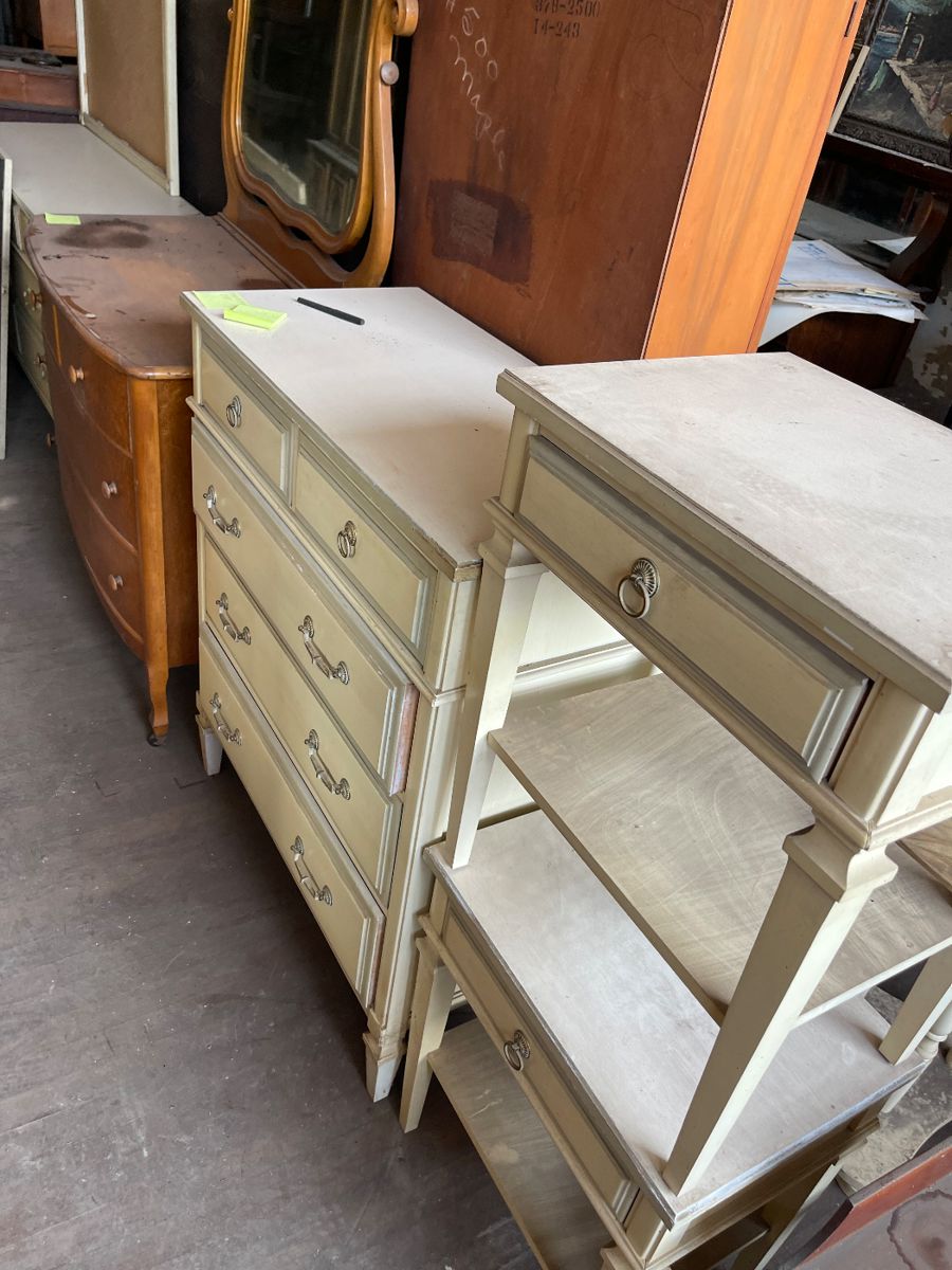 Antique piece 28