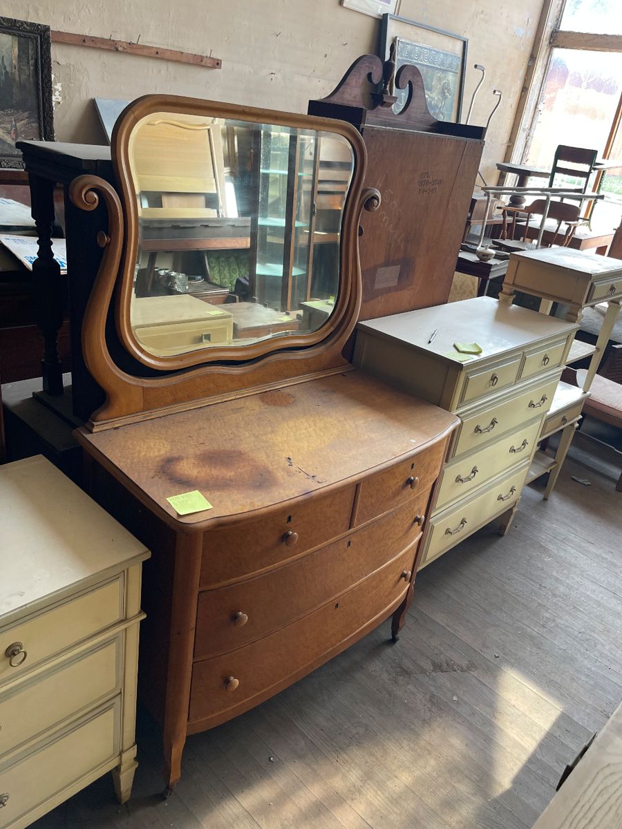 Antique piece 48